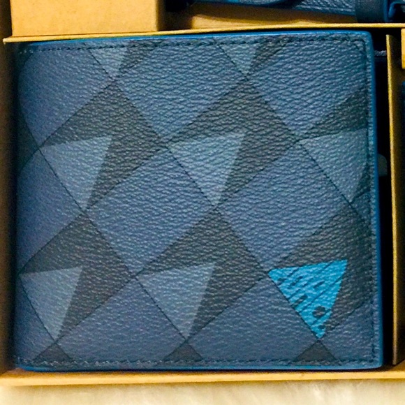 NWT Coach boxed 3 in 1 Navy Wallet gift Set - Picture 2 of 9